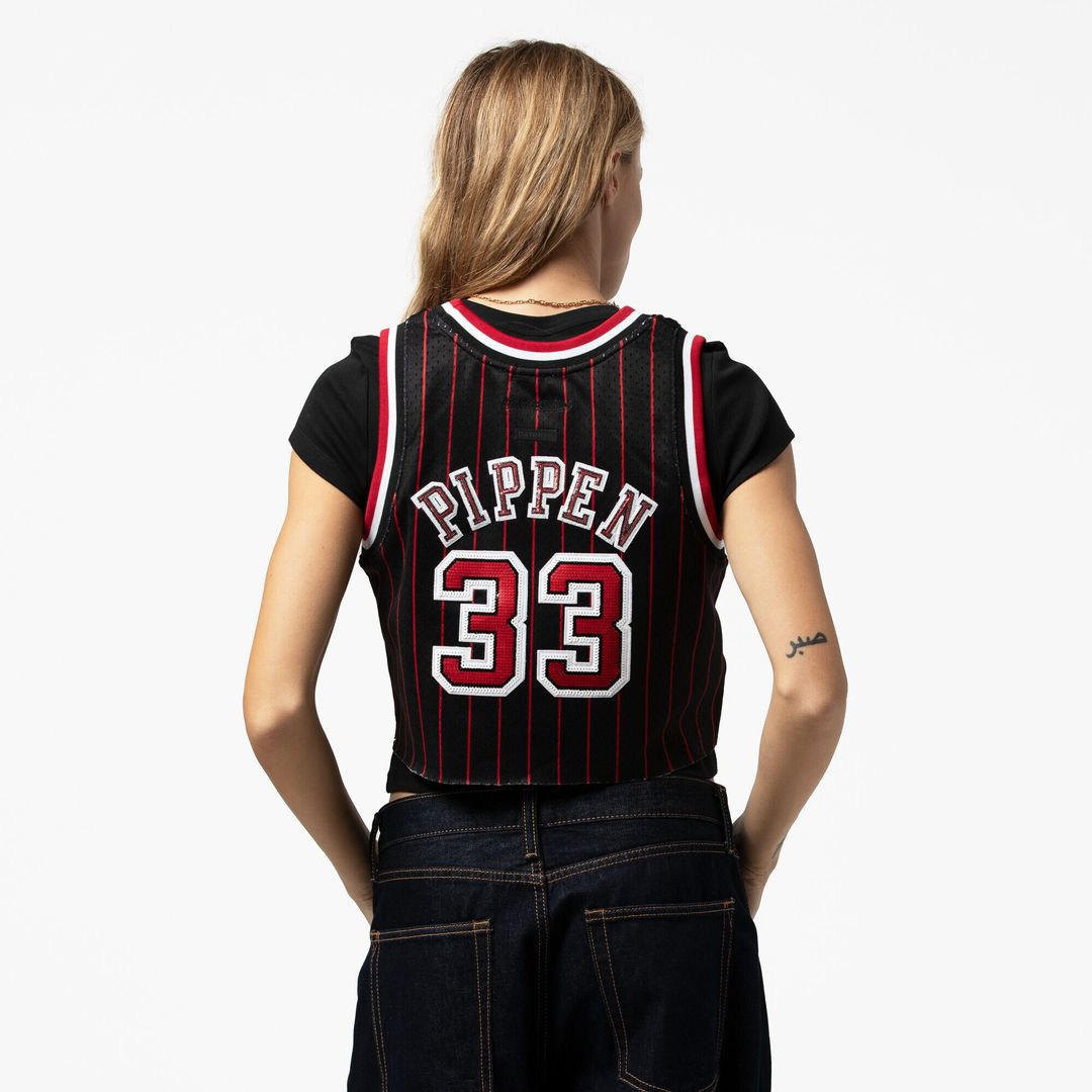 Scottie Pippen Chicago Bulls Mitchell & Ness x DANNIJO Women's Fashion Cropped Basketball Jersey - Black Official NBA Team Apparel Basketball Fan Gear