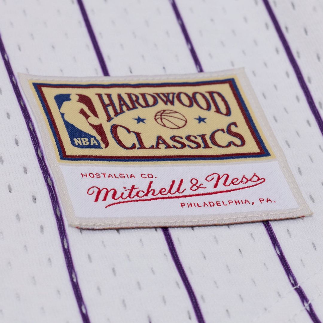 Los Angeles Lakers Mitchell & Ness Head Coach Pinstripe Mesh Full-Button Baseball Jersey - White Official NBA Team Apparel Basketball Fan Gear