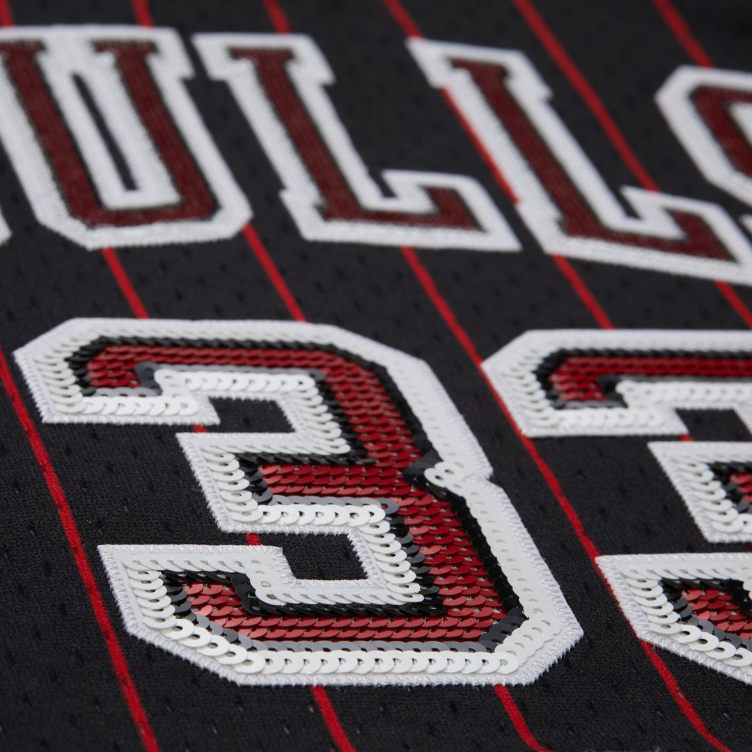 Scottie Pippen Chicago Bulls Mitchell & Ness x DANNIJO Women's Fashion Cropped Basketball Jersey - Black Official NBA Team Apparel Basketball Fan Gear