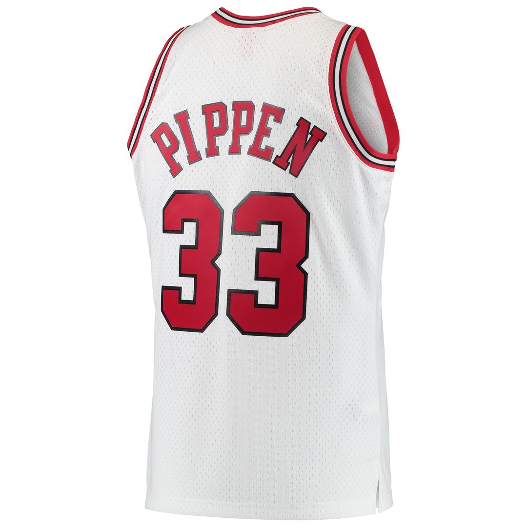 Scottie Pippen Chicago Bulls Mitchell & Ness Hardwood Classics Swingman Jersey - White Official NBA Team Apparel Basketball Fan Gear